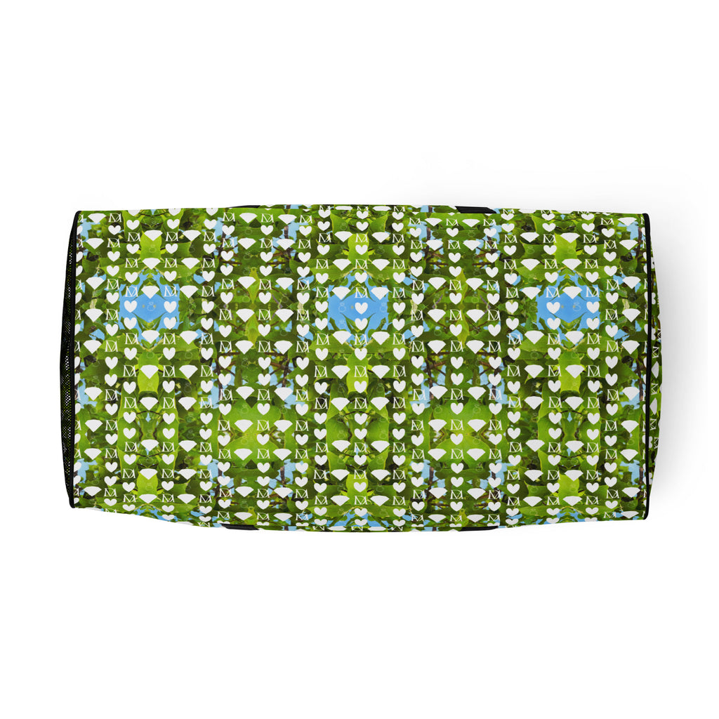 Daemon Luxury Belly Red’s Garden Rebirth borsone duffle bag with all-over print and white bottom, stylish and spacious for travel.