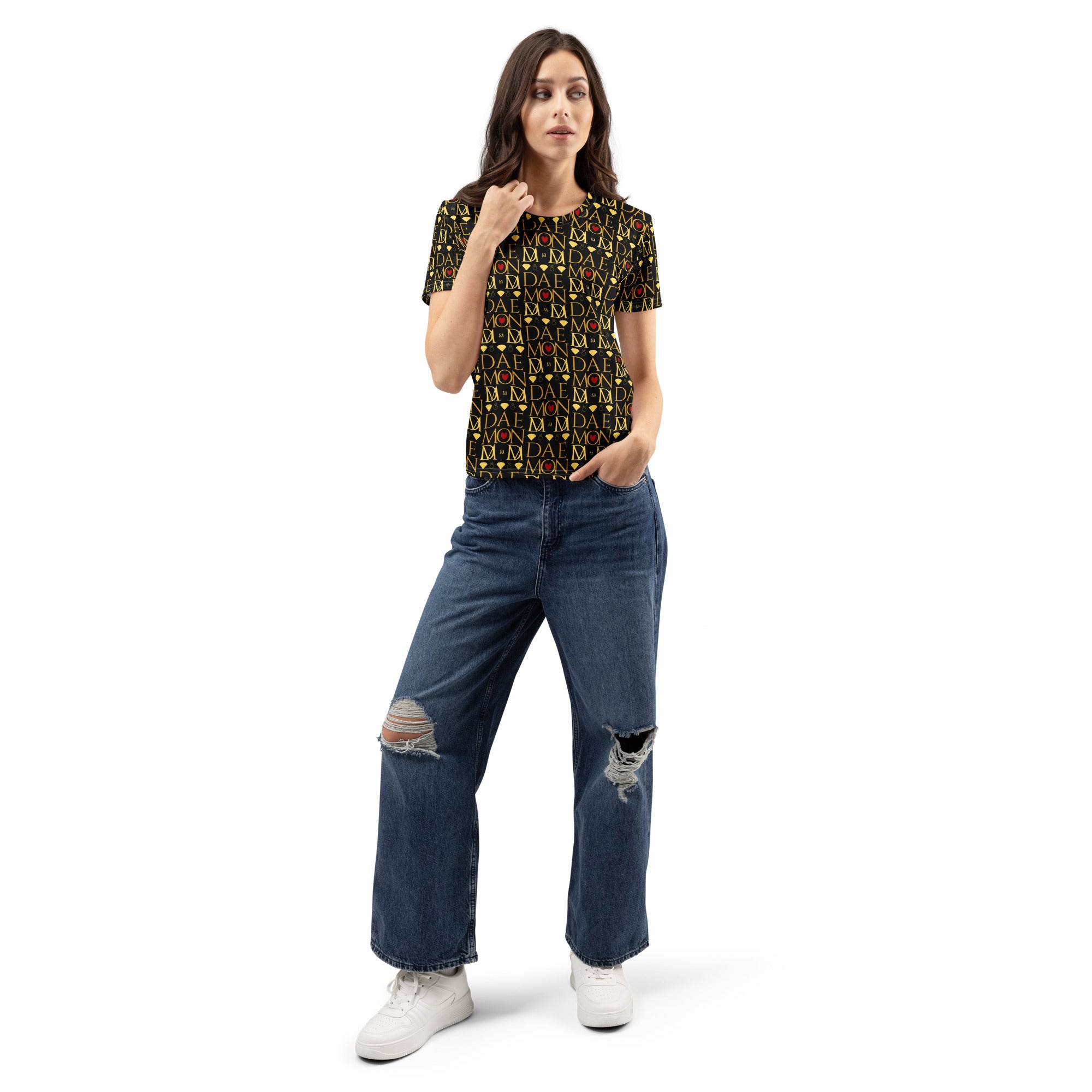 Daemon Luxury Sun Glow California Premio il women's white crew neck T-shirt with colorful all-over print.