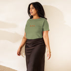 Women's high-waisted tee from Daemon Luxury's Honeybee Shores Premio il Woman collection, featuring an artichoke front design.