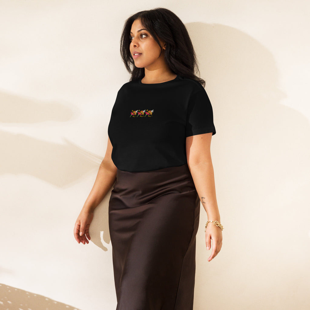 Daemon Luxury Honeybee Shores Premio il women's high-waisted black tee, front view showing fitted design and soft fabric.