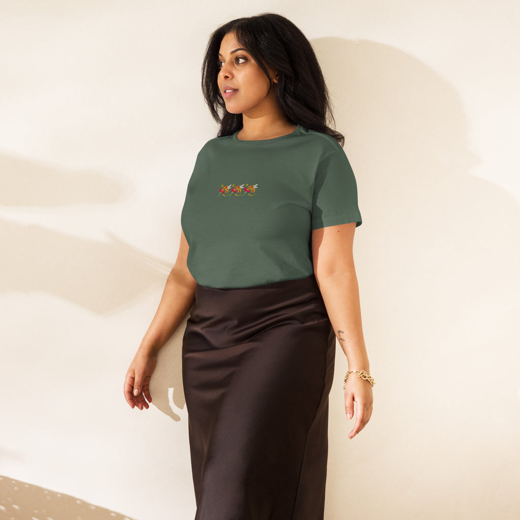 Women's high-waisted tee from Honeybee Shores for Premio il Woman by Daemon Luxury, featuring a pine front design.
