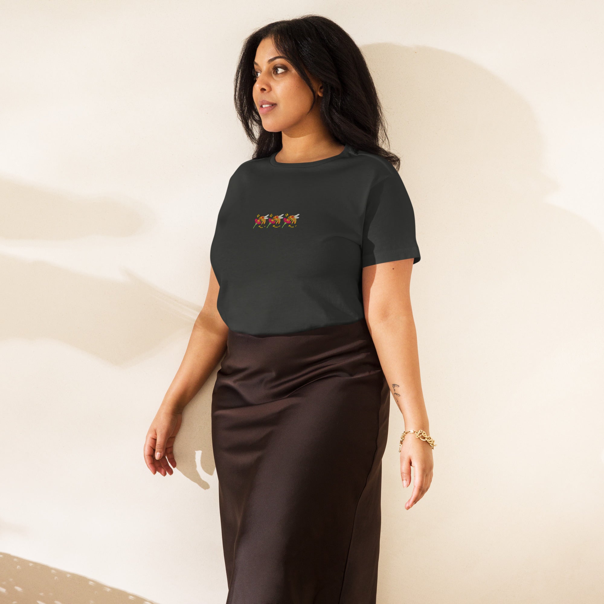 Daemon Luxury Honeybee Shores Premio il women's high-waisted vintage black tee, front view showing classic fit and soft fabric.